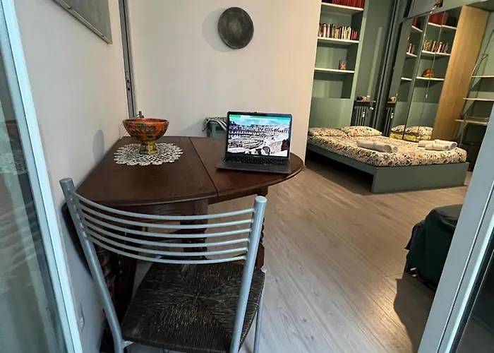 Cozy Near Vaticano Apartment